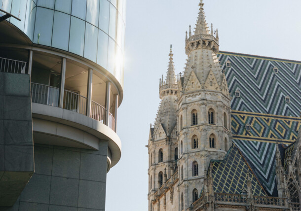     St. Stephen's Cathedral and Haas House / Stephansdom